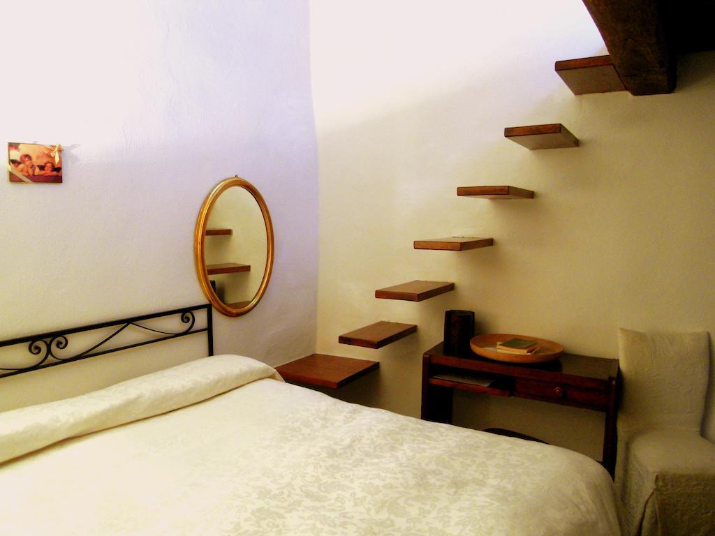 Guest House il Borgo di Sempronio Semproniano Chambre photo
