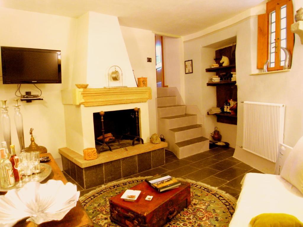 Guest House il Borgo di Sempronio Semproniano Chambre photo