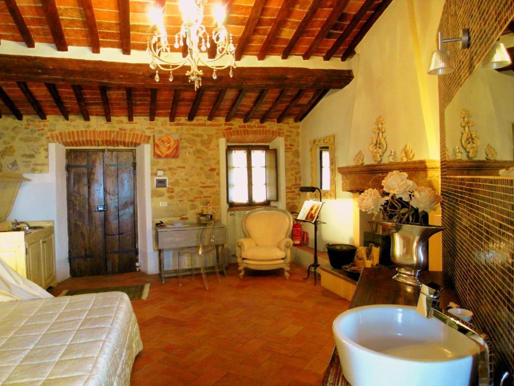 Guest House il Borgo di Sempronio Semproniano Chambre photo